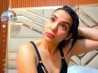 Freechat sluttyandmature on CamSoda