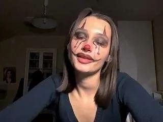 CamSoda strong-magic is Away strong-magic — Golden Ticket Show In Progress. Tip 200 to join the show