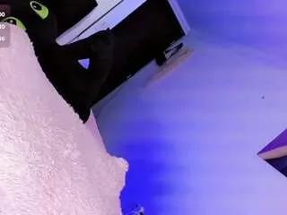 Freechat thaliagirl on CamSoda