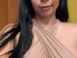 Freechat theperlasexy on CamSoda