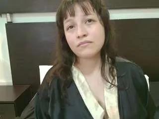 Freechat tinny18 on CamSoda