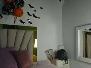 vahiolet-fuentes1 — dildo glass in ass [100 tokens remaining]