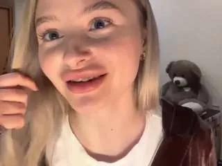 Offline victoriadavis on CamSoda