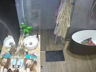Freechat voyeurcam-casa-salsa-bathroom-6 on CamSoda