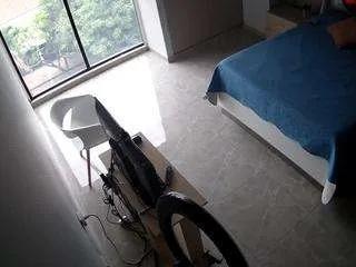 Freechat voyeurcam-casa-salsa-bedroom-12 on CamSoda