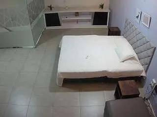 Freechat voyeurcam-jb-office-1 on CamSoda