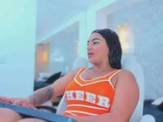 Freechat ximena-case on CamSoda