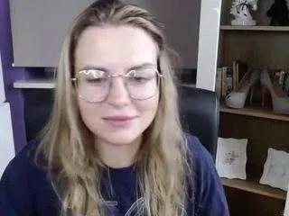 zoeyfancy — sexy dance for  u [500 tokens remaining]