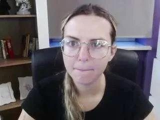 Offline zoeyfancy on CamSoda