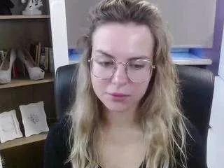 Offline zoeyfancy on CamSoda