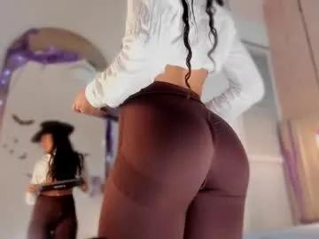 alizza_ — It's spooky time  Want to make me cum for you in this days? || Favorite vibe |24||| // GOAL: Make my ass bounce [24 tokens left] #leggings #bigass #latina #skinny #heels