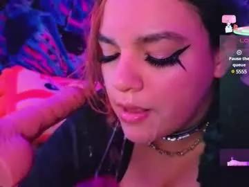 Freechat booboosperfectfacefuck on Chaturbate