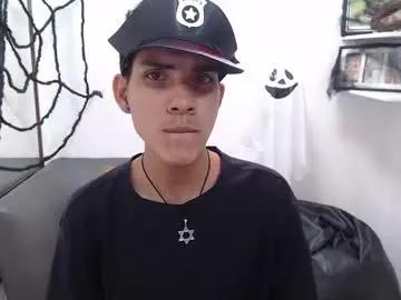 david_925_ — GOAL: Get naked, sensual striptease [48 tokens remaining] WelCUM guys!Tip menu is active /tipmenu to see it #latino #bbc #feet #bigdick #18