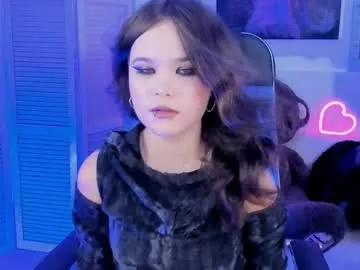 Freechat elainebeness on Chaturbate