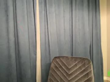 Freechat hollyextra on Chaturbate