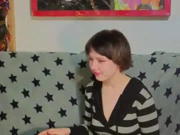 reborn_elf — Hello, I'm Lara. New here. It's my 5th day GOAL: show my waist  #shy #new #young #nonude #18 [216 tokens remaining]