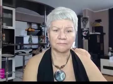 roxana_brooks — doggy shakes #milf #bigboobs #mature #lovense #mommy [0 tokens remaining]