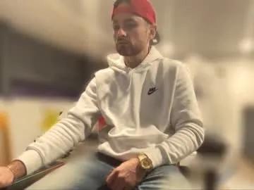 Freechat ryanj1zz on Chaturbate