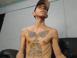 Flirt4Free alex_pino is Freechat alex_pino — Freechat on Flirt4Free