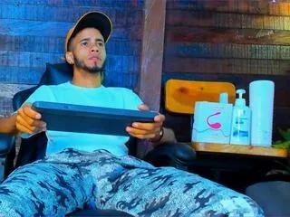 alex_smithc — Freechat on Flirt4Free