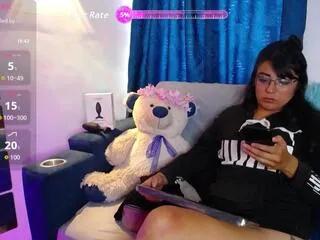 Private alizon_cherry on Flirt4Free