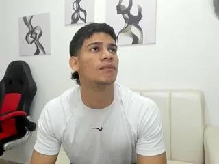 Offline andres_stud on Flirt4Free