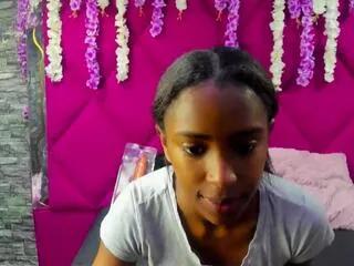 Offline angeya_petite on Flirt4Free