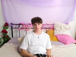 Freechat armand_bubka on Flirt4Free