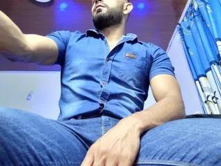 Freechat benjamin_blazee on Flirt4Free