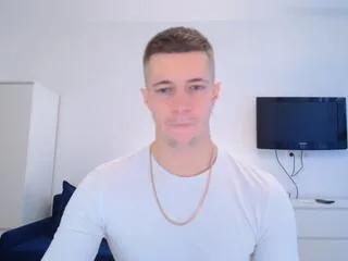 Offline benjamin_blue on Flirt4Free