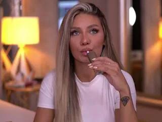 Freechat blair_sander on Flirt4Free