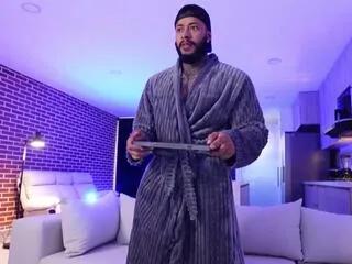 blaze_b — Freechat on Flirt4Free