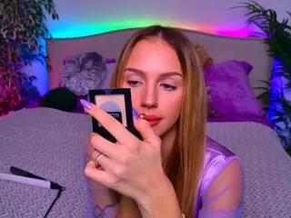 Freechat chantall_reynolds on Flirt4Free