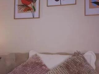 Offline dahiana_walcott on Flirt4Free