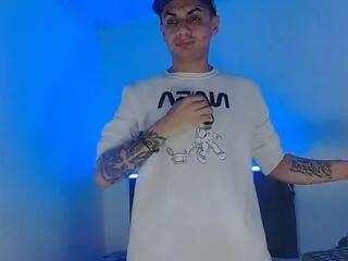 Freechat darwin_hernert on Flirt4Free