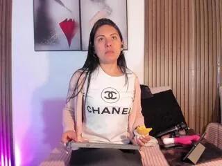 ella_rouse on Flirt4Free 