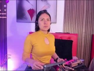 ella_rouse on Flirt4Free 