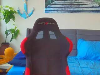 Offline emilio_reynolds on Flirt4Free