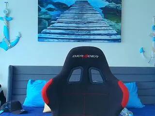 Offline emilio_reynolds on Flirt4Free