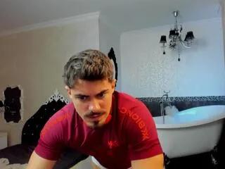 Freechat ervin_bloom on Flirt4Free