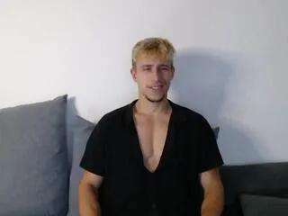 Freechat evan_richmond on Flirt4Free