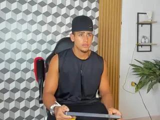 Offline gael_vidal on Flirt4Free