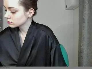 Offline hustle_babyy on Flirt4Free