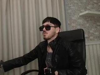 Offline jakob_dean on Flirt4Free