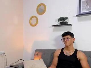 Offline justin_andrew on Flirt4Free
