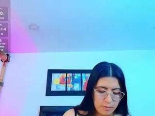 Freechat kamile_nilsen on Flirt4Free