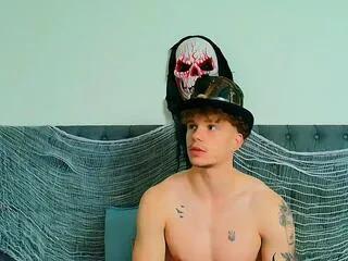 knox_savage — Freechat on Flirt4Free