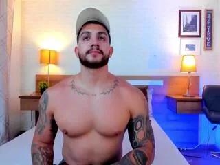 Freechat kyle_north on Flirt4Free