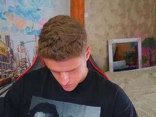 Offline leo_cavalli on Flirt4Free