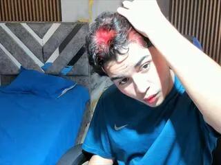 Away lord_mackhenzy on Flirt4Free